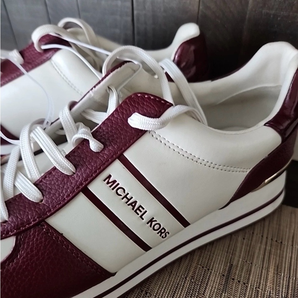 Michael Kors Burgundy & Cream Women's Trainer Sneakers Shoes Size 11 - Picture 3 of 9